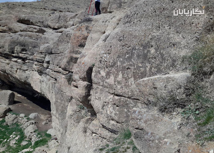 تست فلزیاب در صخره
